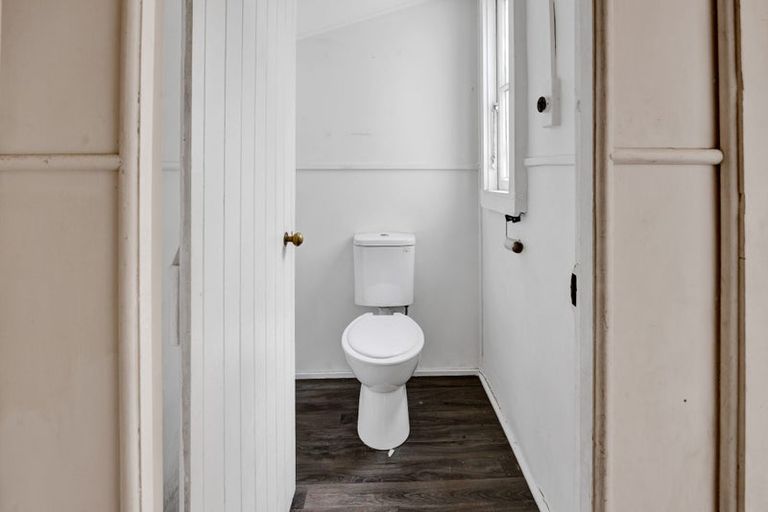 Photo of property in 604 Haowhenua Place, Hawera, 4674