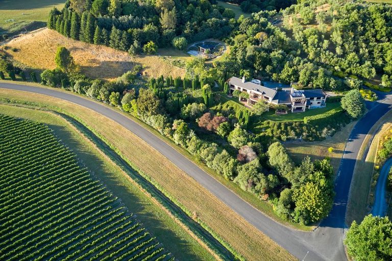 Photo of property in Beckenridge Lodge, 1 Breckenridge Lane, Puketapu, Napier, 4183