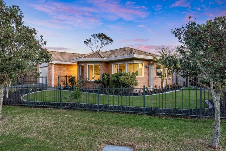 Photo of property in 46 Blue Heron Rise, Stanmore Bay, Whangaparaoa, 0932