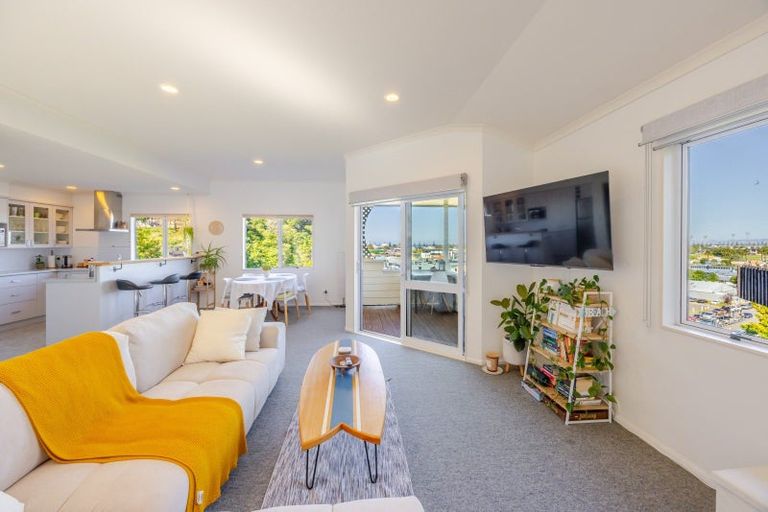 Photo of property in 7 Guys Hill Road, Hospital Hill, Napier, 4110