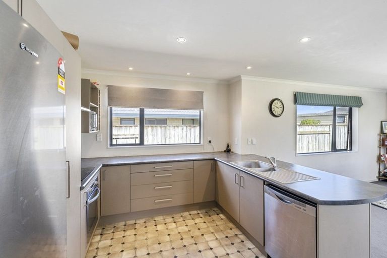 Photo of property in 21 Brooklyn Heights Drive, Kelvin Grove, Palmerston North, 4414