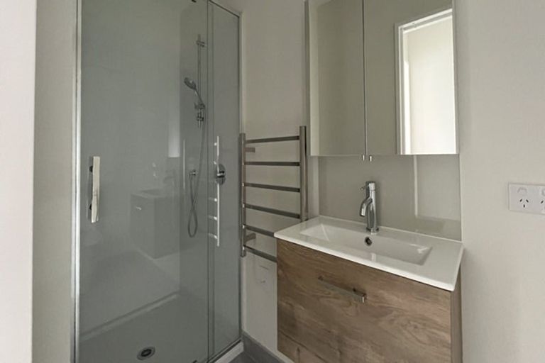 Photo of property in 5/25 Jabuka Street, Glen Eden, Auckland, 0602