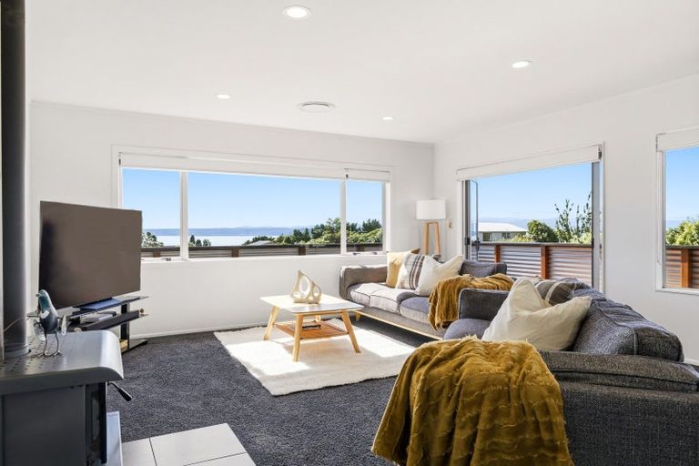 Photo of property in 24 Tawiri Place, Kuratau, Turangi, 3381