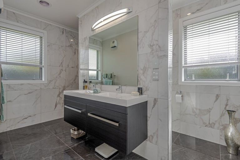 Photo of property in 33 Elmira Avenue, Hokowhitu, Palmerston North, 4410