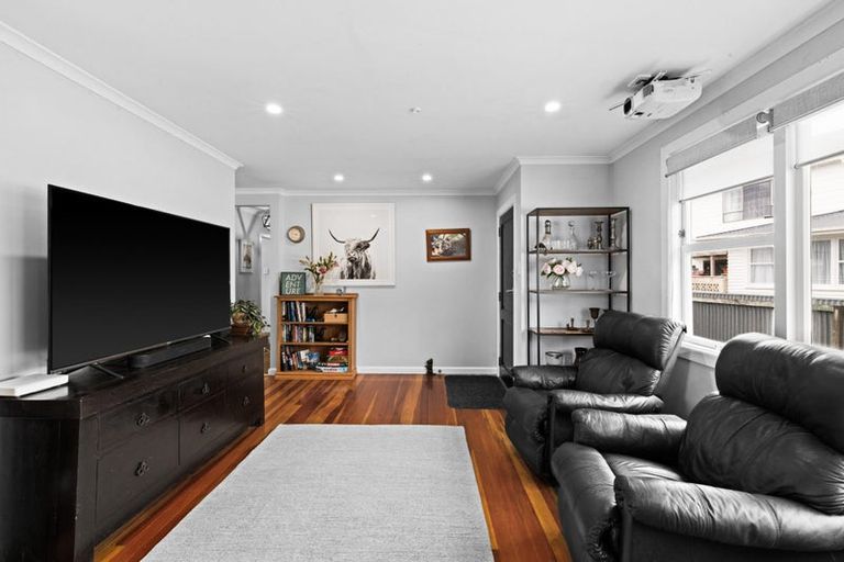 Photo of property in 9 Elliott Crescent, Havelock North, 4130