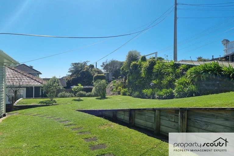 Photo of property in 8 Lismore Street, Strandon, New Plymouth, 4312
