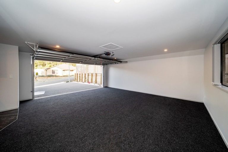 Photo of property in 3 Frederick Place, Whalers Gate, New Plymouth, 4310