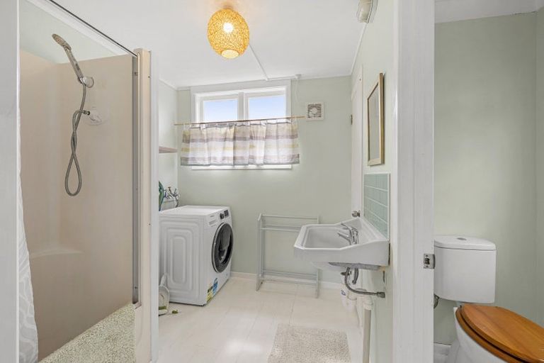 Photo of property in 24 Uenuku Avenue, Raglan, 3225