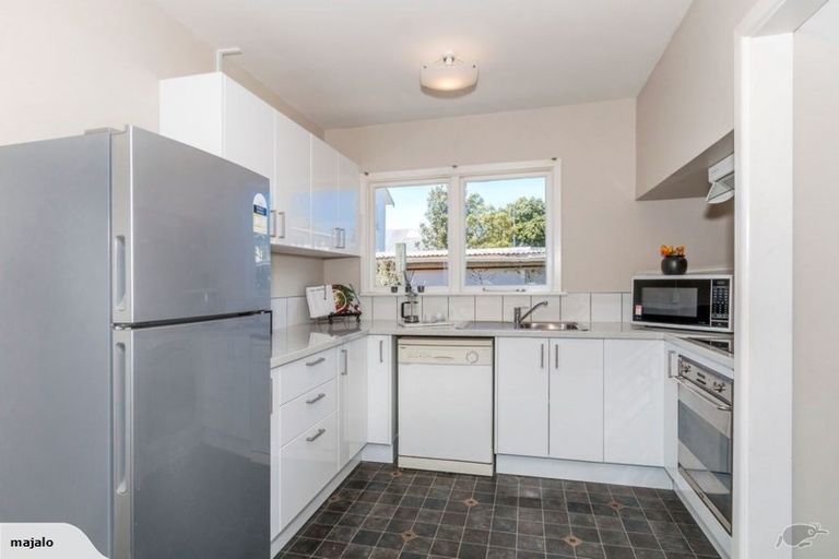Photo of property in 3/330 Bealey Avenue, Christchurch Central, Christchurch, 8013