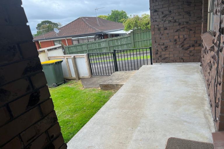 Photo of property in 2/40 Gills Avenue, Papakura, 2110