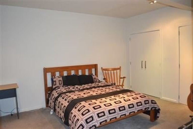 Photo of property in 5 Valley Street, Island Bay, Wellington, 6023