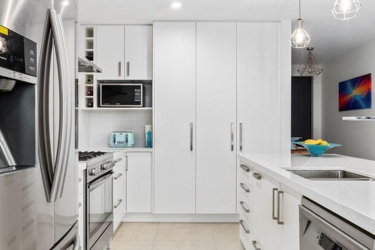 Photo of property in 77 Te Kio Crescent, Papamoa Beach, Papamoa, 3118