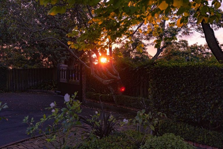 Photo of property in 84 Parkes Avenue, Saint Johns Hill, Whanganui, 4501