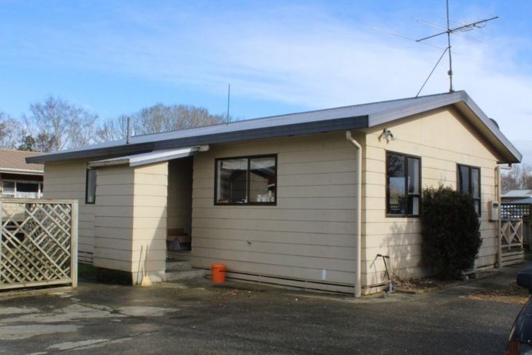 Photo of property in 5 Moore Road, Winton, 9720