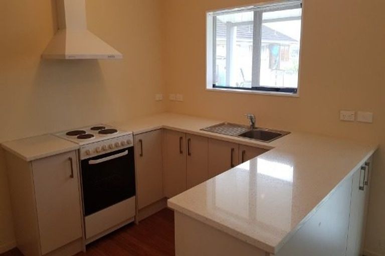 Photo of property in 28 Pooks Road, Ranui, Auckland, 0612