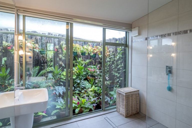 Photo of property in 31 Kapiti Lane, Otaki Beach, Otaki, 5512