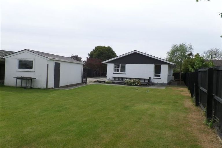 Photo of property in 39 Ashwood Street, Parklands, Christchurch, 8083