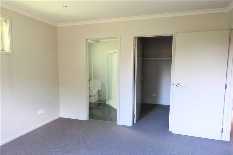 Photo of property in 396 Mangorei Road, Highlands Park, New Plymouth, 4312
