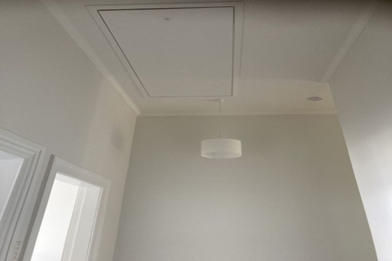 Photo of property in 31 Scarborough Terrace, Mount Victoria, Wellington, 6011