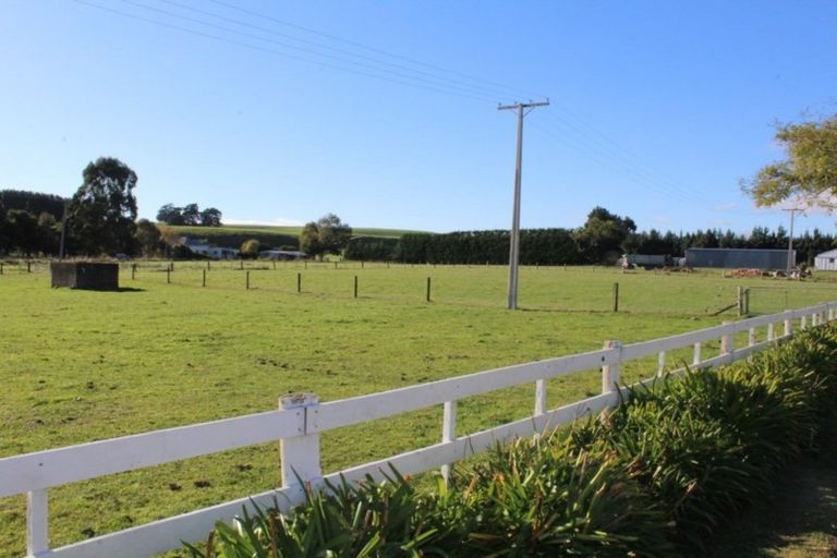 Photo of property in 183 Cowper Road, Dannevirke, 4976