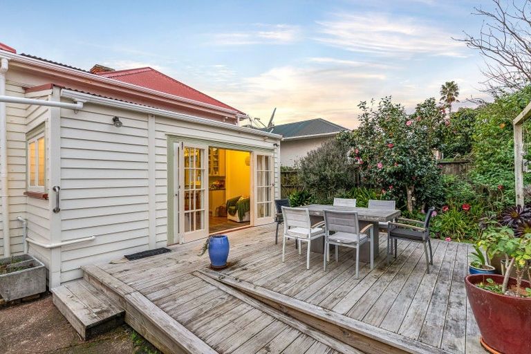 Photo of property in 30 King Edward Street, Mount Eden, Auckland, 1024