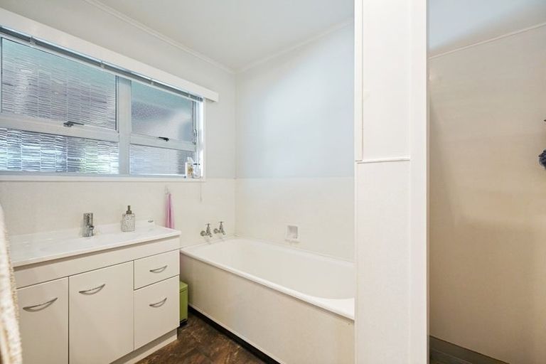 Photo of property in 6a Morrow Avenue, St Andrews, Hamilton, 3200