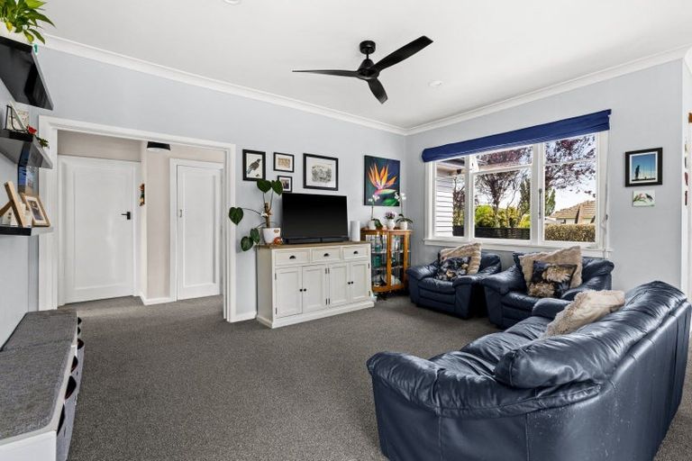 Photo of property in 10 Plassey Street, Havelock North, 4130