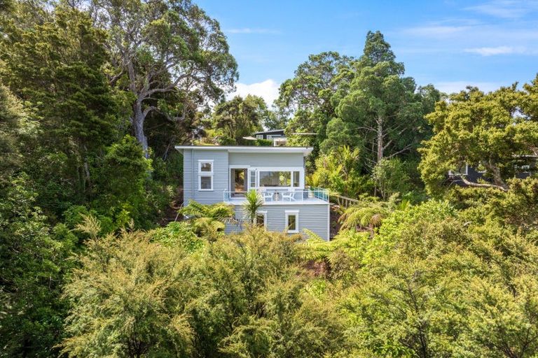 Photo of property in 25 Matheson Bay Road, Leigh, 0985