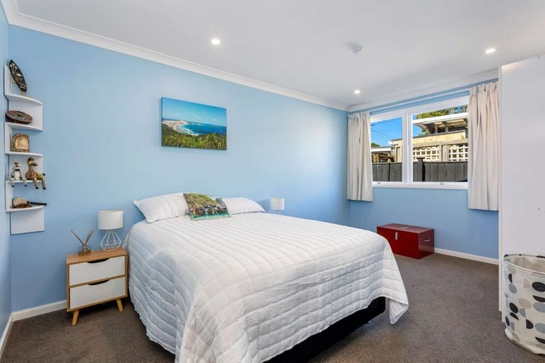 Photo of property in 1/176 Birkdale Road, Birkdale, Auckland, 0626