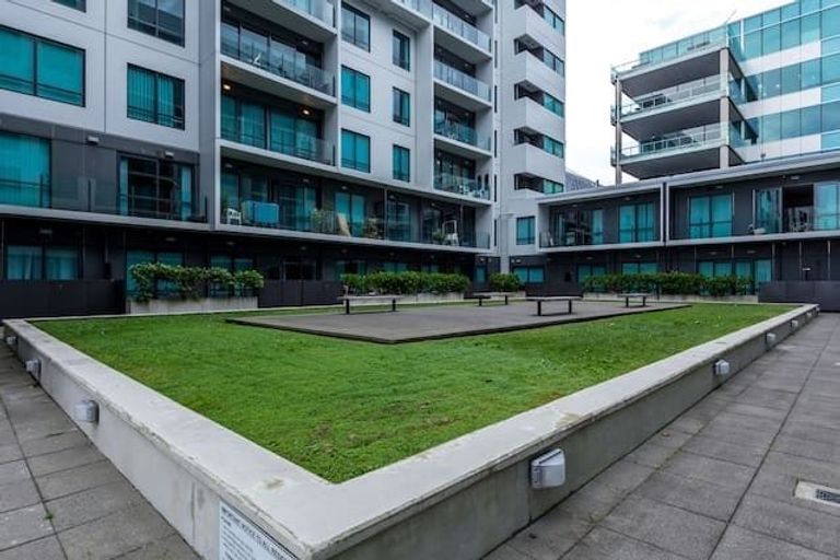 Photo of property in The Docks Apartments, 601/2 Dockside Lane, Auckland Central, Auckland, 1010