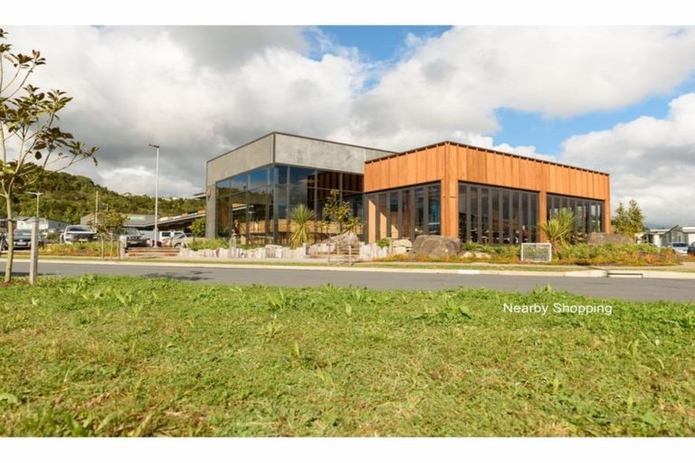 Photo of property in 4 Hera Lane, Pyes Pa, Tauranga, 3112