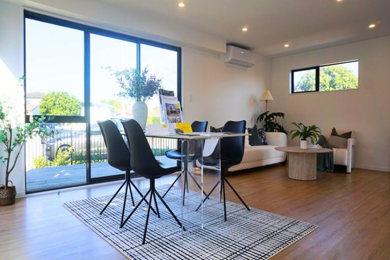 Photo of property in 9a Tangelo Place, Bucklands Beach, Auckland, 2012
