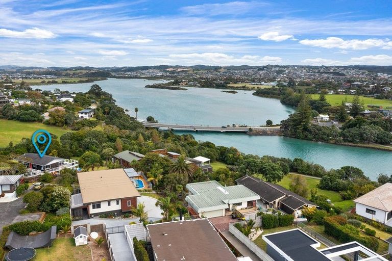 Photo of property in 44 Amorino Drive, Red Beach, 0932