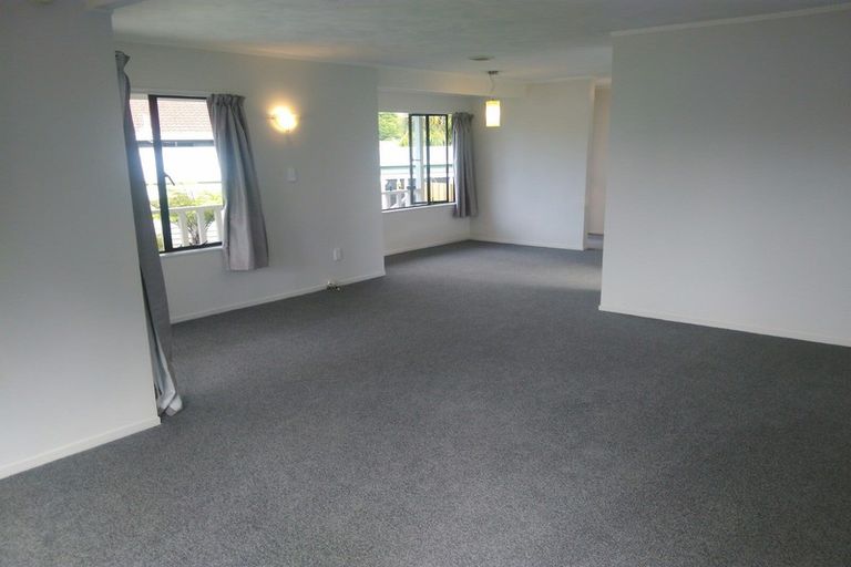 Photo of property in 4 Balmore Place, Wattle Downs, Auckland, 2103