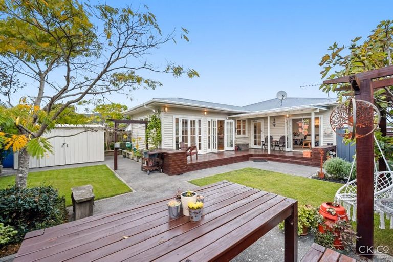 Photo of property in 39 Cudby Street, Woburn, Lower Hutt, 5011