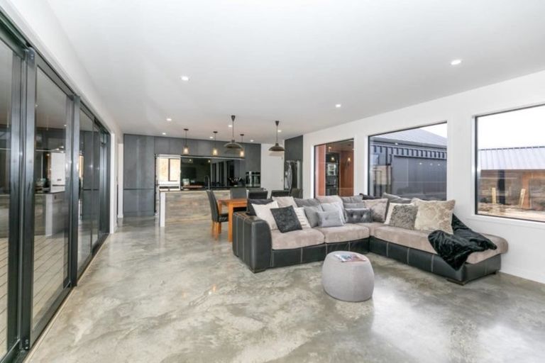 Photo of property in 22c Deseret Road, Temple View, Hamilton, 3218