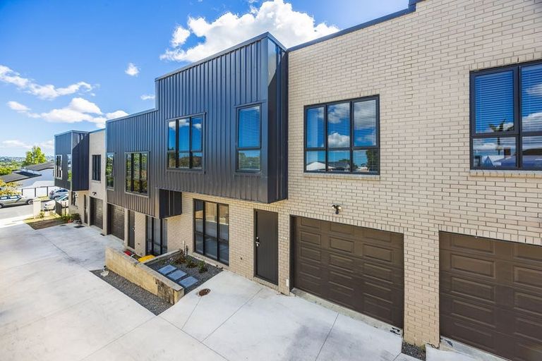 Photo of property in 1a Bennett Road, Pakuranga, Auckland, 2010