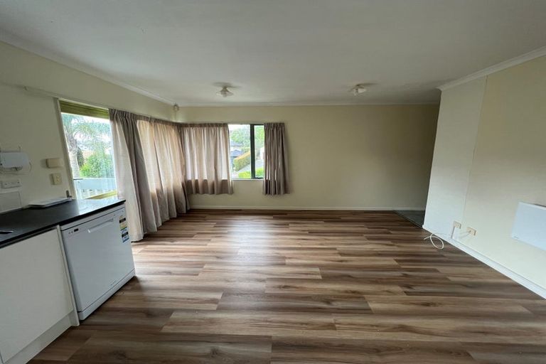 Photo of property in 43 Landvale Court, Browns Bay, Auckland, 0630
