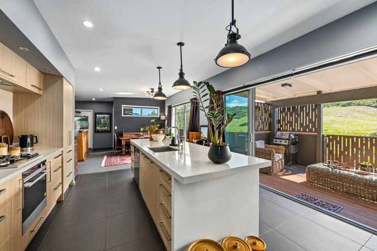 Photo of property in 11 Glentui Place, Waikawa, Picton, 7220