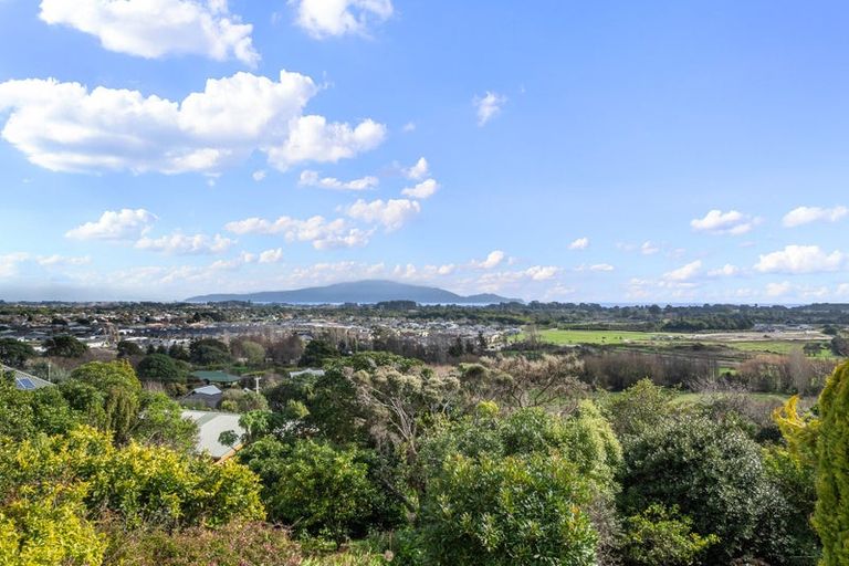 Photo of property in 142 Winara Avenue, Waikanae, 5036