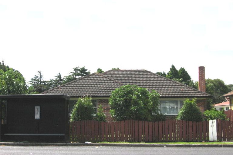 Photo of property in 2/37 Avondale Road, Avondale, Auckland, 1026