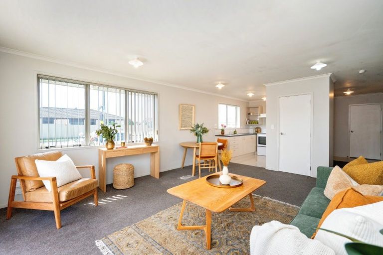 Photo of property in 17a Meeanee Road, Taradale, Napier, 4112