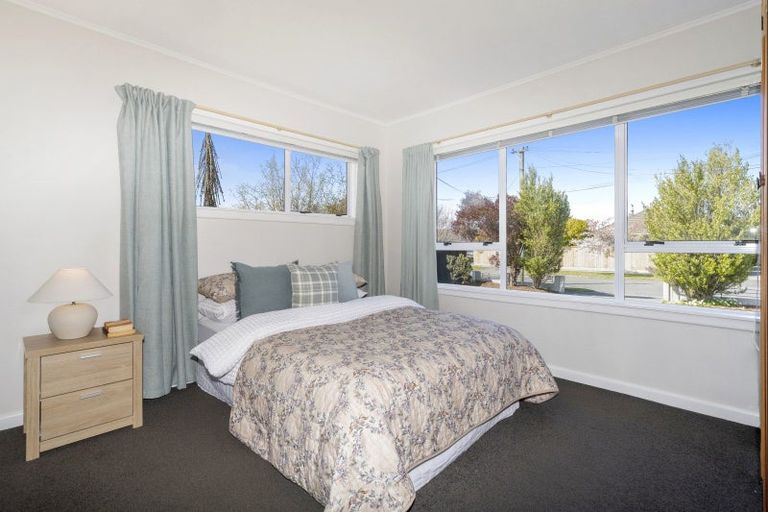 Photo of property in 61 Charlcott Street, Burnside, Christchurch, 8053