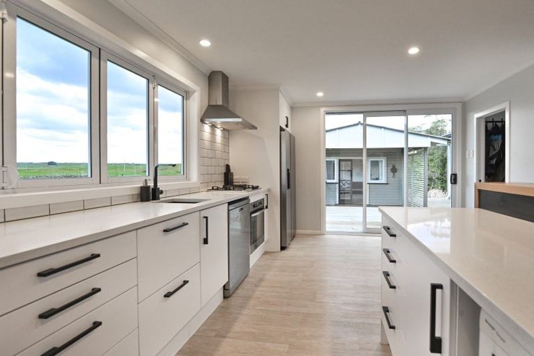 Photo of property in 90 Monks Road, Te Onepu, Hastings, 4174