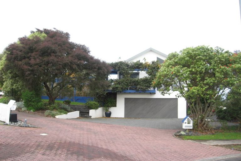 Photo of property in 9 Muka Close, The Gardens, Auckland, 2105