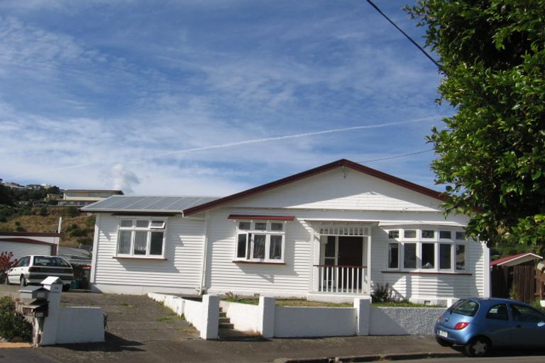 Photo of property in 15 Bruges Avenue, Miramar, Wellington, 6022