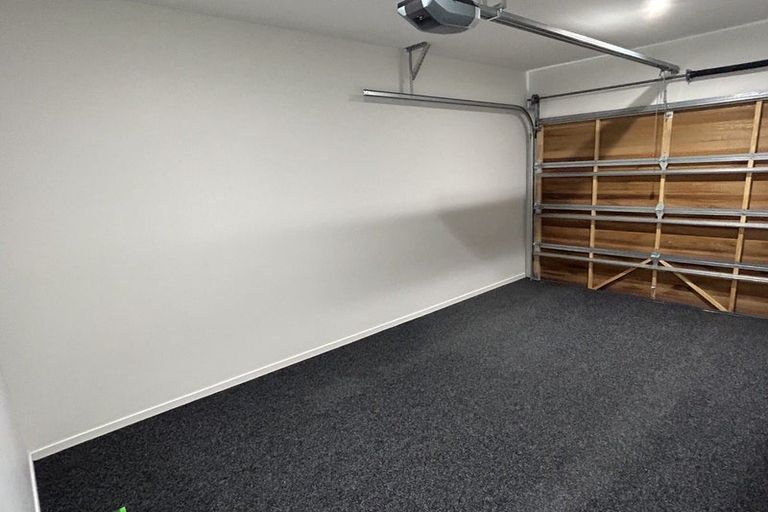 Photo of property in 1 Rangimarie Close, Opaheke, Papakura, 2113