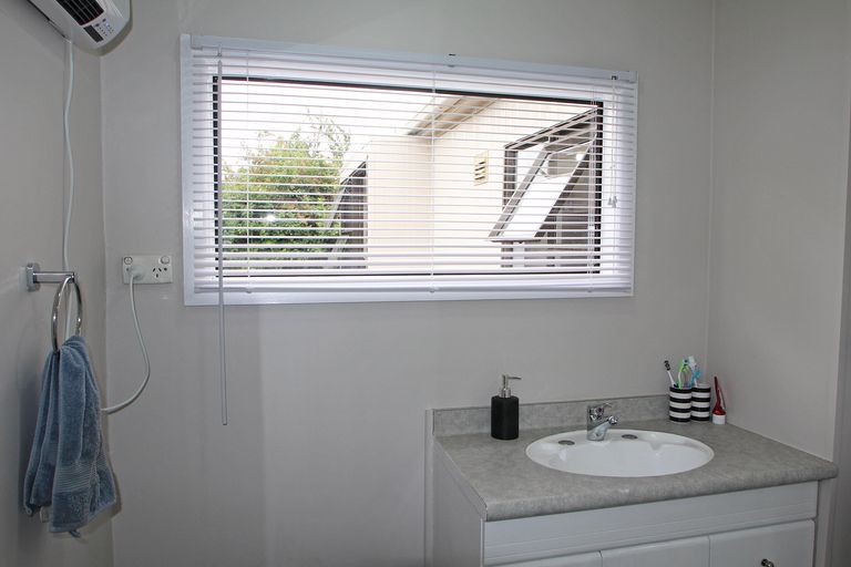 Photo of property in 15 Tweed Street, South Hill, Oamaru, 9400