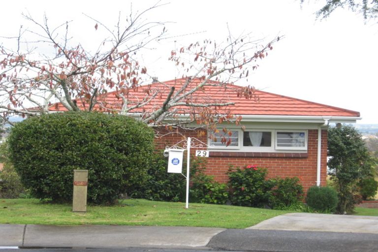 Photo of property in 29 Hillcrest Grove, Hillpark, Auckland, 2102