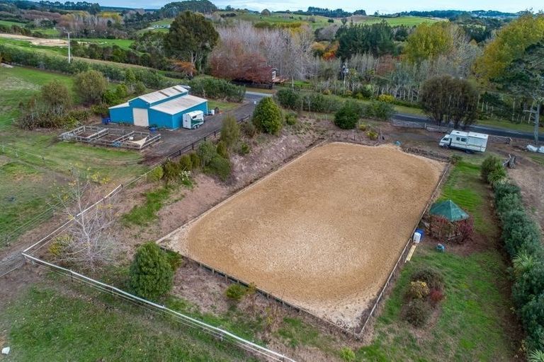 Photo of property in 25 Hull Road, Waitoki, Kaukapakapa, 0871